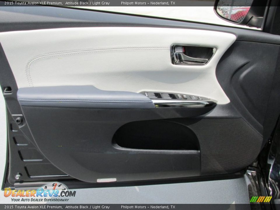 2015 Toyota Avalon XLE Premium Attitude Black / Light Gray Photo #19