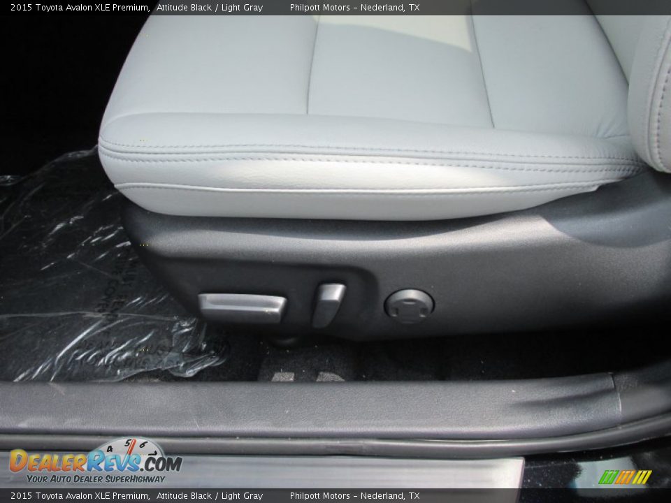2015 Toyota Avalon XLE Premium Attitude Black / Light Gray Photo #22