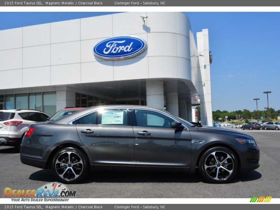 2015 Ford Taurus SEL Magnetic Metallic / Charcoal Black Photo #2