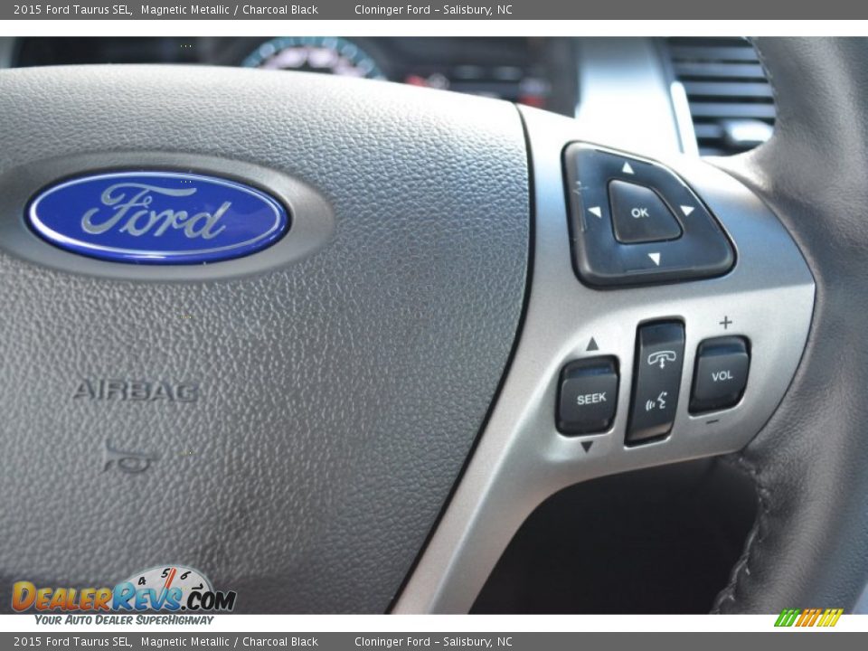 2015 Ford Taurus SEL Magnetic Metallic / Charcoal Black Photo #20