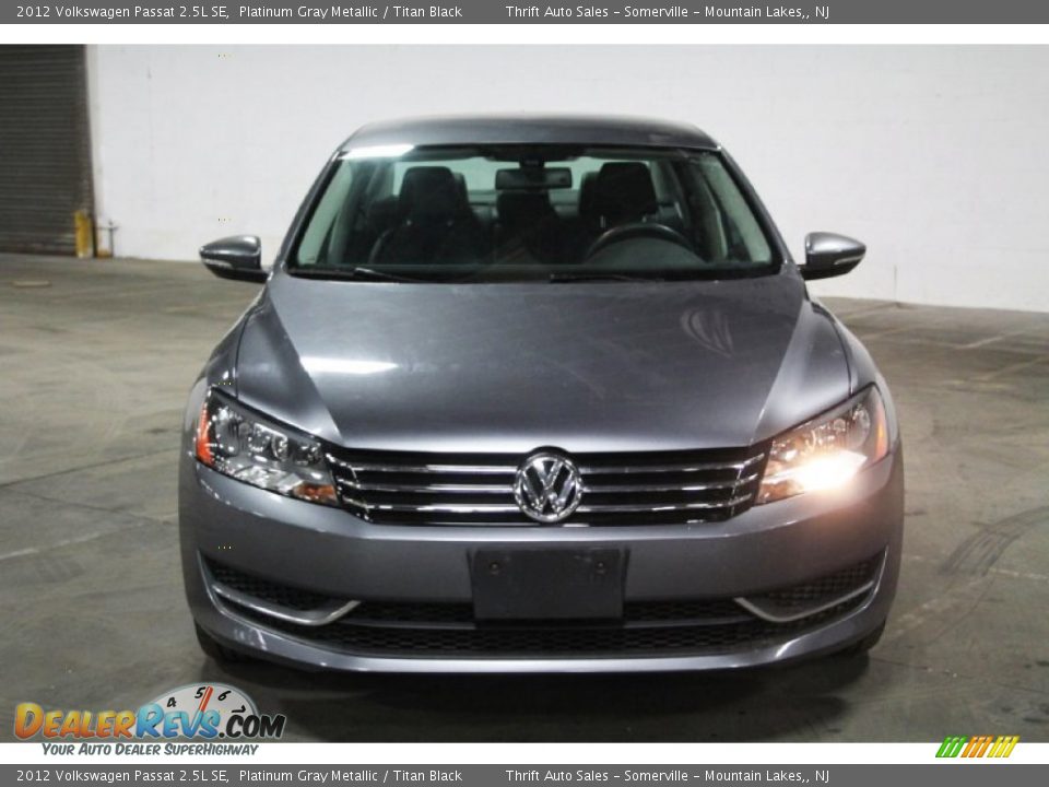 2012 Volkswagen Passat 2.5L SE Platinum Gray Metallic / Titan Black Photo #3
