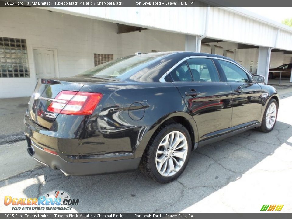 2015 Ford Taurus Limited Tuxedo Black Metallic / Charcoal Black Photo #2