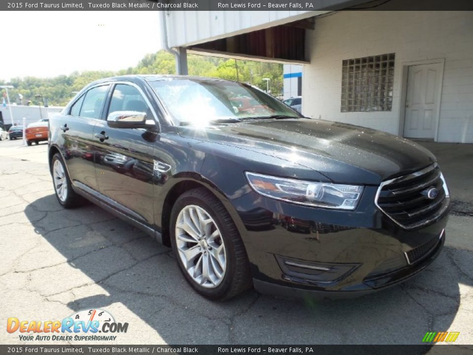 2015 Ford Taurus Limited Tuxedo Black Metallic / Charcoal Black Photo #8