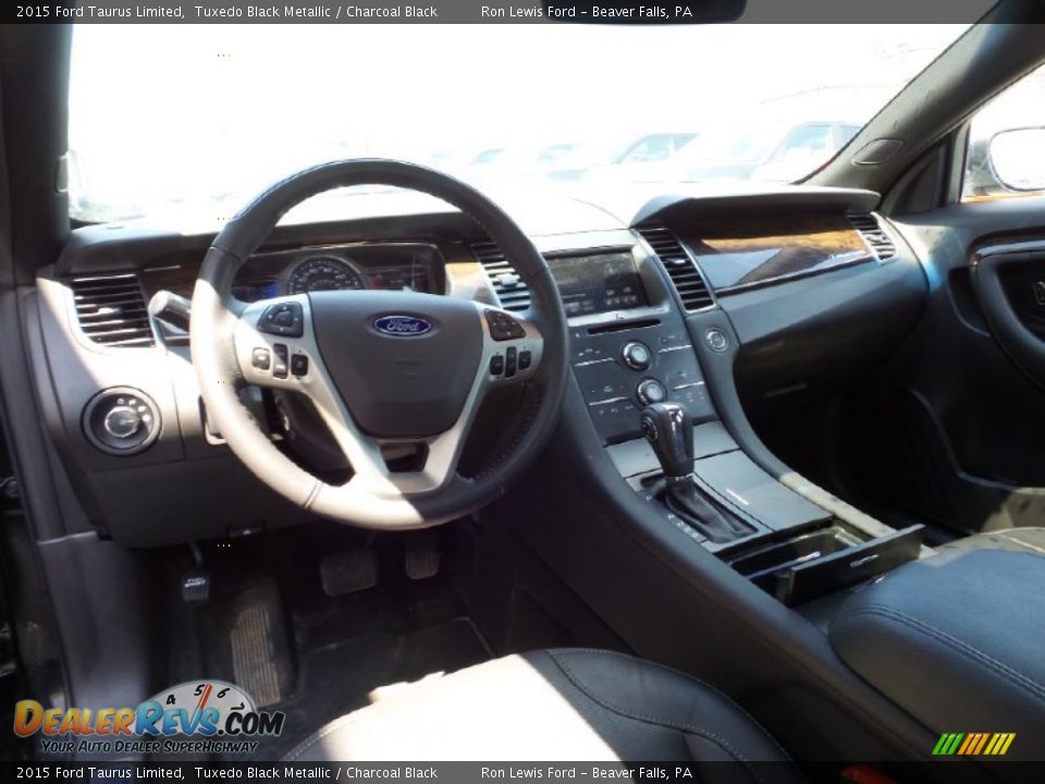 2015 Ford Taurus Limited Tuxedo Black Metallic / Charcoal Black Photo #12