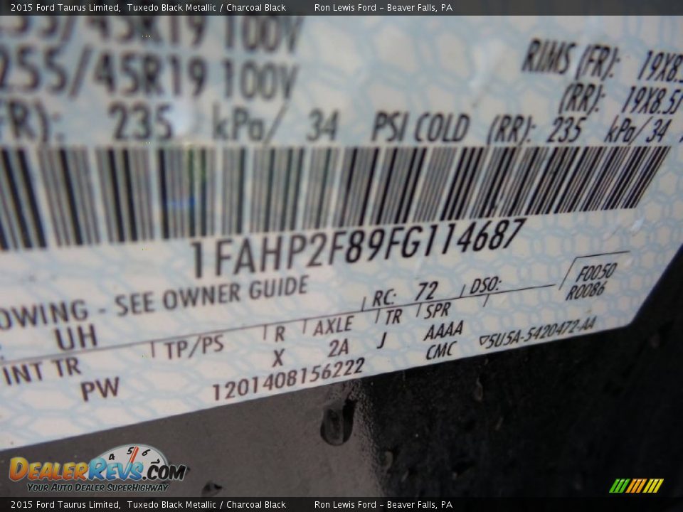 2015 Ford Taurus Limited Tuxedo Black Metallic / Charcoal Black Photo #14