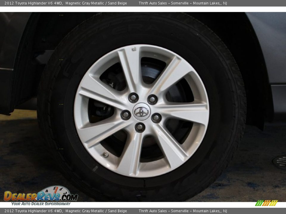 2012 Toyota Highlander V6 4WD Magnetic Gray Metallic / Sand Beige Photo #16