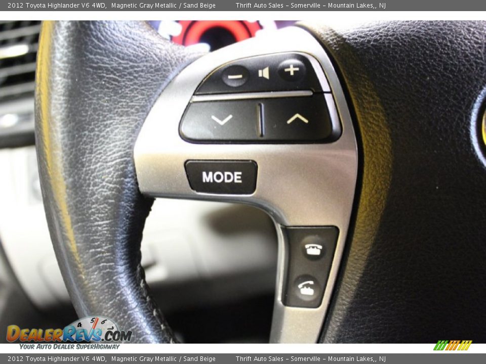 2012 Toyota Highlander V6 4WD Magnetic Gray Metallic / Sand Beige Photo #22