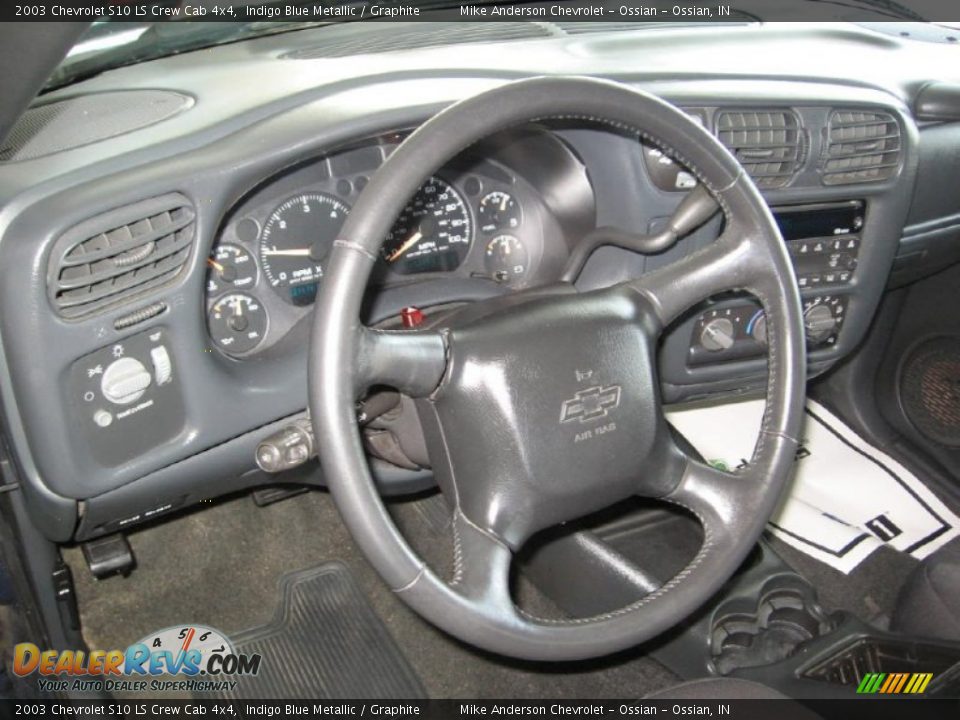 2003 Chevrolet S10 LS Crew Cab 4x4 Indigo Blue Metallic / Graphite Photo #6