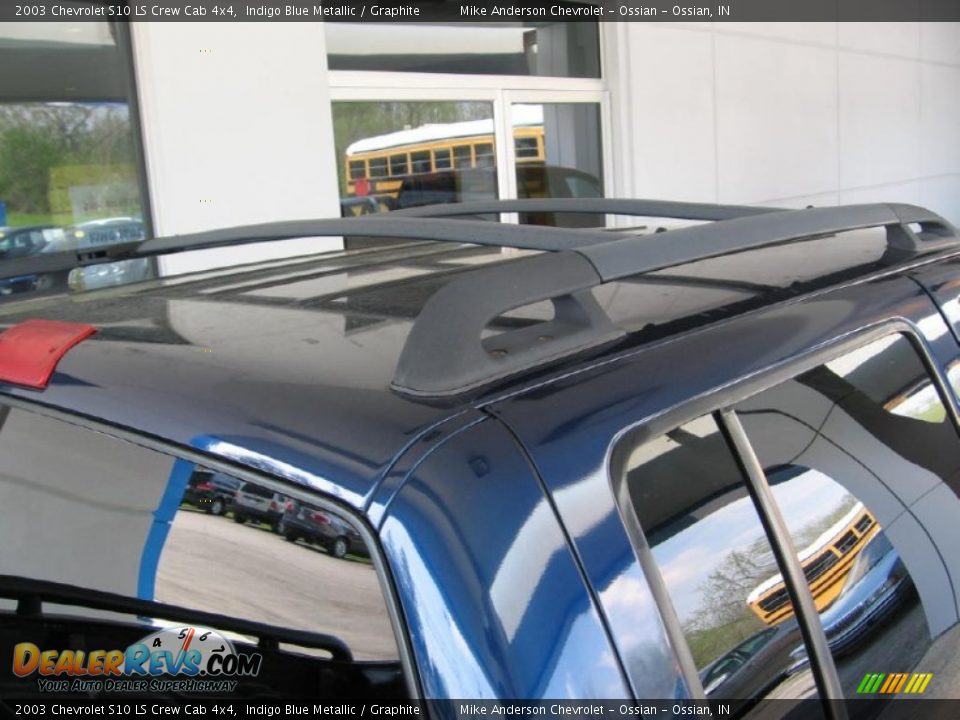 2003 Chevrolet S10 LS Crew Cab 4x4 Indigo Blue Metallic / Graphite Photo #24