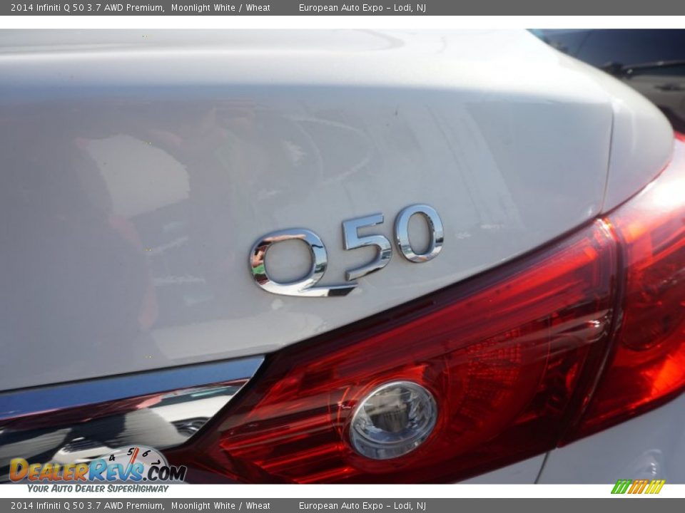 2014 Infiniti Q 50 3.7 AWD Premium Moonlight White / Wheat Photo #34