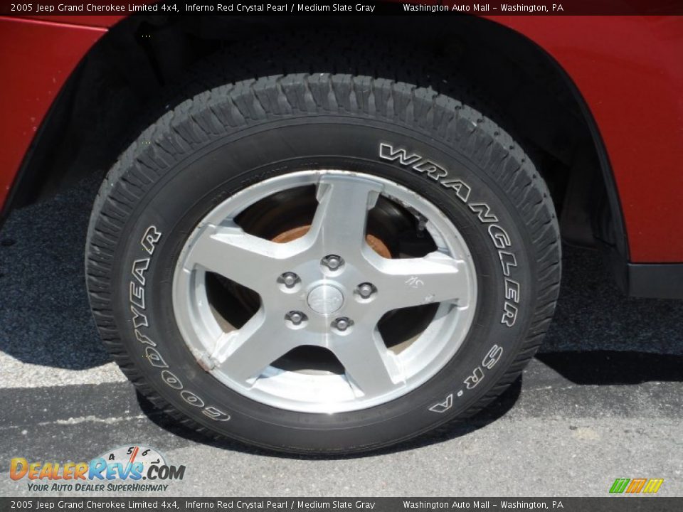2005 Jeep Grand Cherokee Limited 4x4 Inferno Red Crystal Pearl / Medium Slate Gray Photo #4