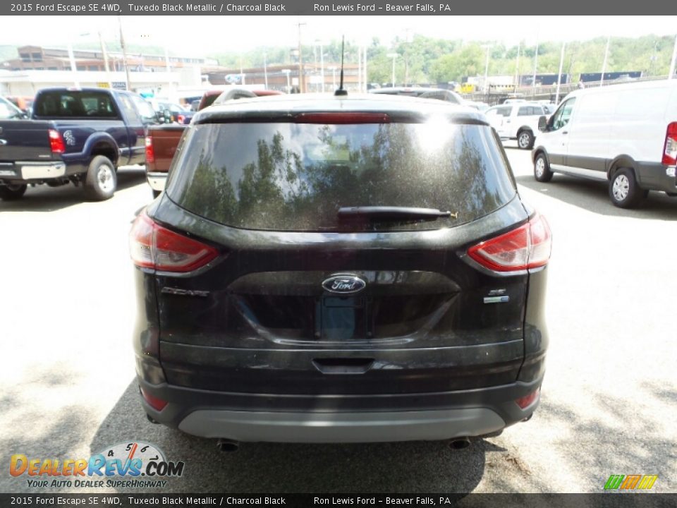 2015 Ford Escape SE 4WD Tuxedo Black Metallic / Charcoal Black Photo #4