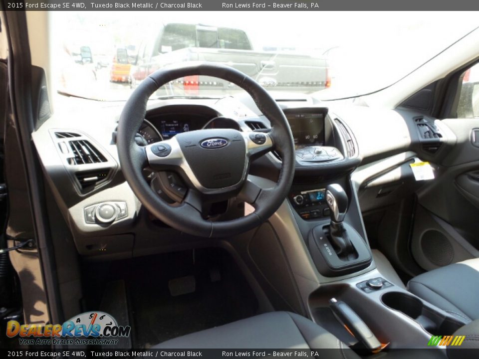 2015 Ford Escape SE 4WD Tuxedo Black Metallic / Charcoal Black Photo #14