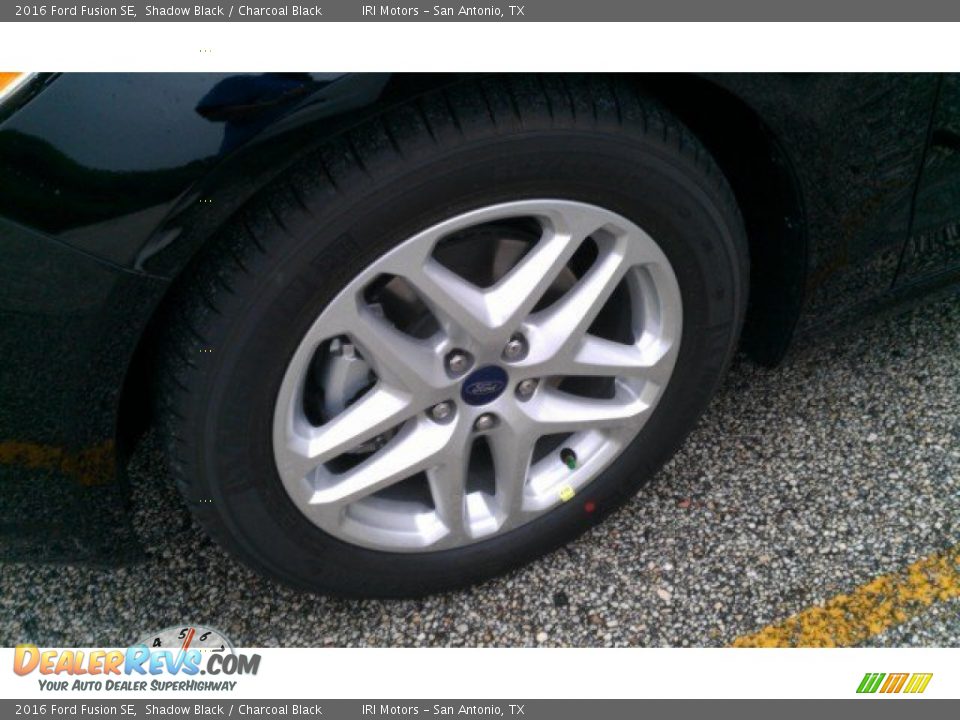 2016 Ford Fusion SE Shadow Black / Charcoal Black Photo #5