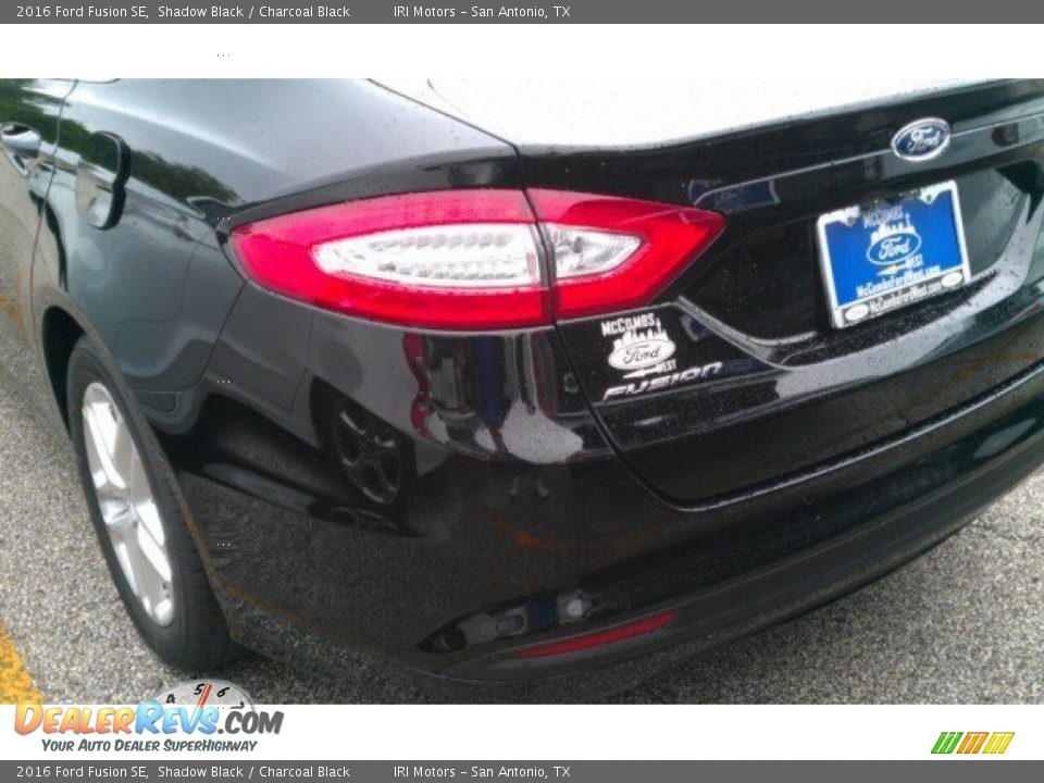 2016 Ford Fusion SE Shadow Black / Charcoal Black Photo #10