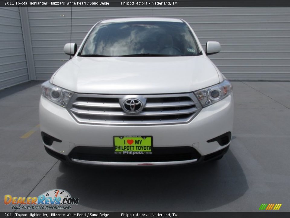 2011 Toyota Highlander Blizzard White Pearl / Sand Beige Photo #5