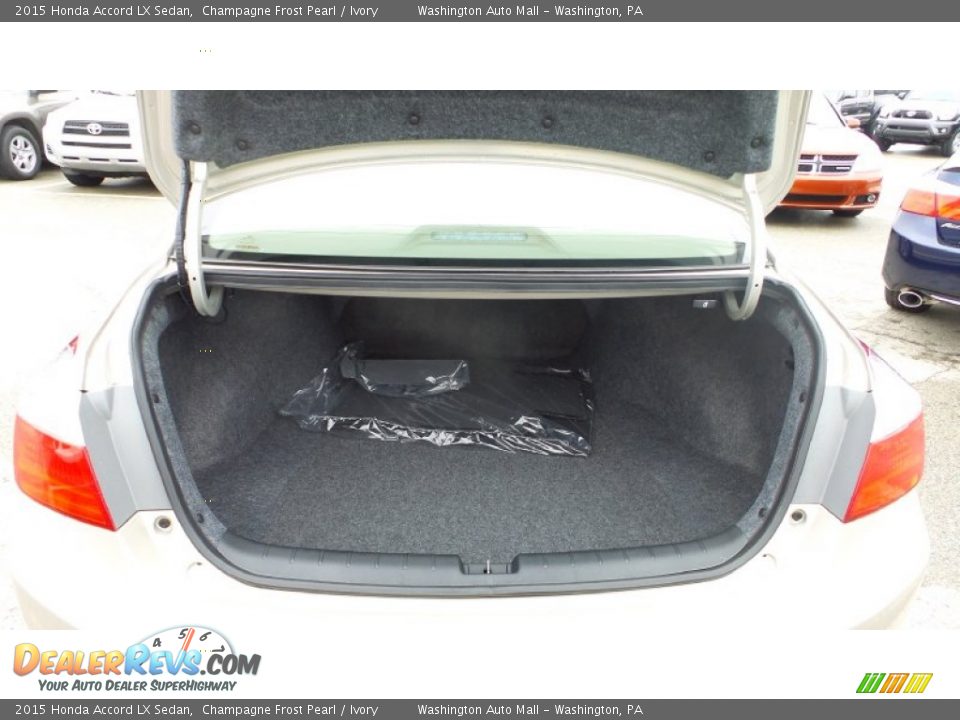 2015 Honda Accord LX Sedan Champagne Frost Pearl / Ivory Photo #9