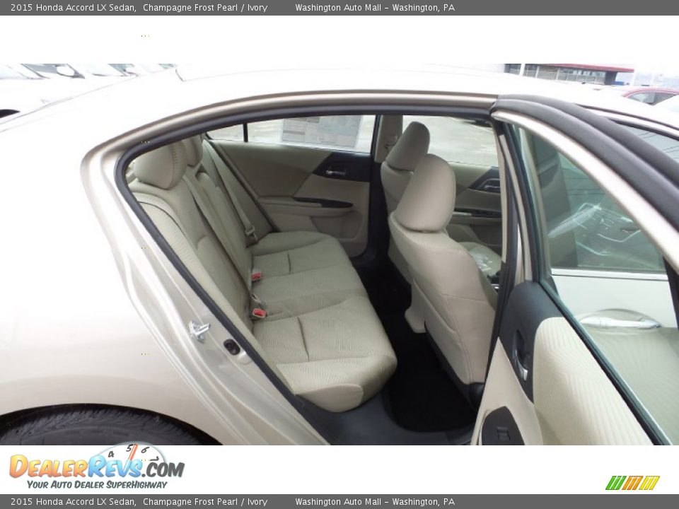 2015 Honda Accord LX Sedan Champagne Frost Pearl / Ivory Photo #16