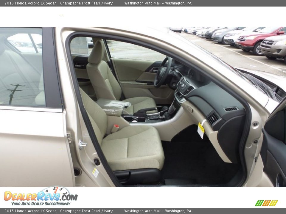 2015 Honda Accord LX Sedan Champagne Frost Pearl / Ivory Photo #18