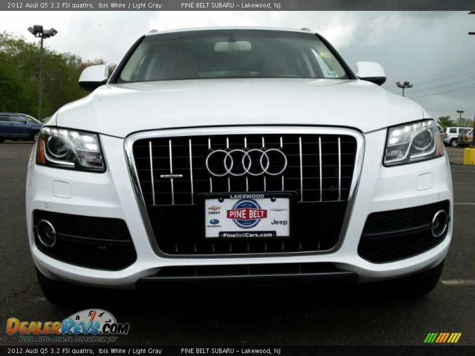 2012 Audi Q5 3.2 FSI quattro Ibis White / Light Gray Photo #2