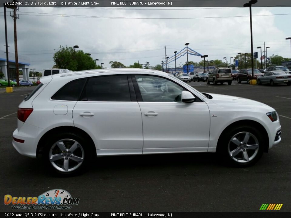 2012 Audi Q5 3.2 FSI quattro Ibis White / Light Gray Photo #5