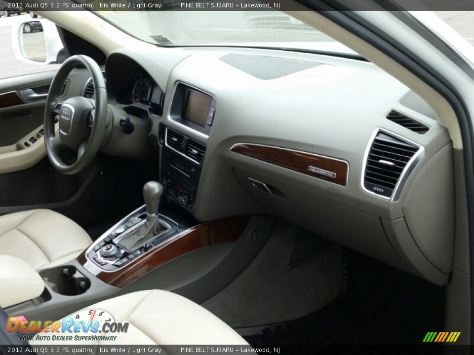 2012 Audi Q5 3.2 FSI quattro Ibis White / Light Gray Photo #6