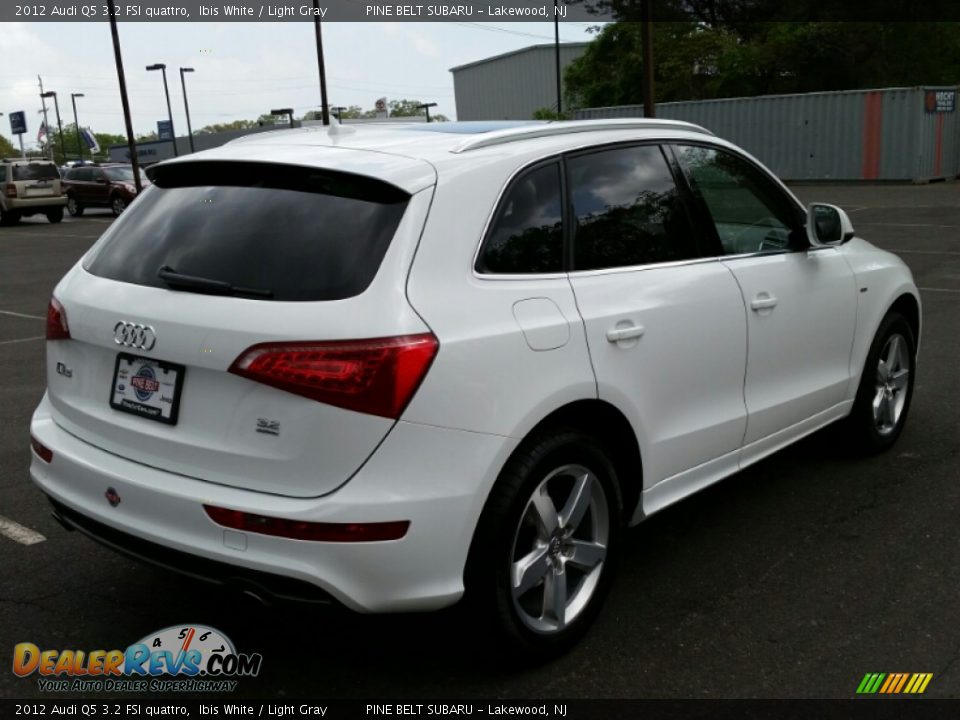 2012 Audi Q5 3.2 FSI quattro Ibis White / Light Gray Photo #7