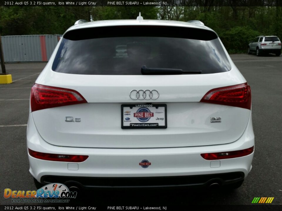 2012 Audi Q5 3.2 FSI quattro Ibis White / Light Gray Photo #8