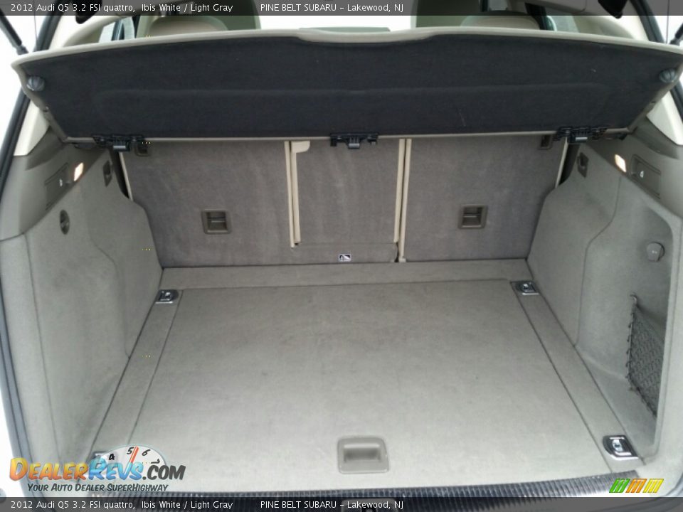 2012 Audi Q5 3.2 FSI quattro Ibis White / Light Gray Photo #9