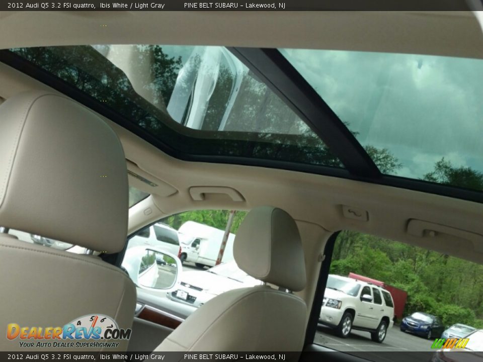 2012 Audi Q5 3.2 FSI quattro Ibis White / Light Gray Photo #14