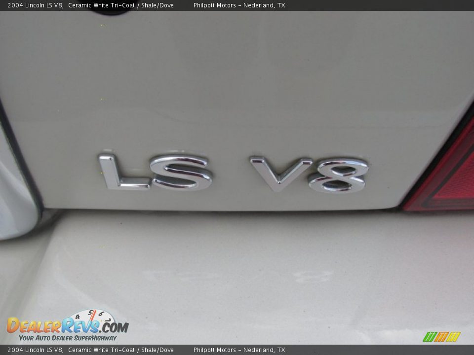 2004 Lincoln LS V8 Ceramic White Tri-Coat / Shale/Dove Photo #15