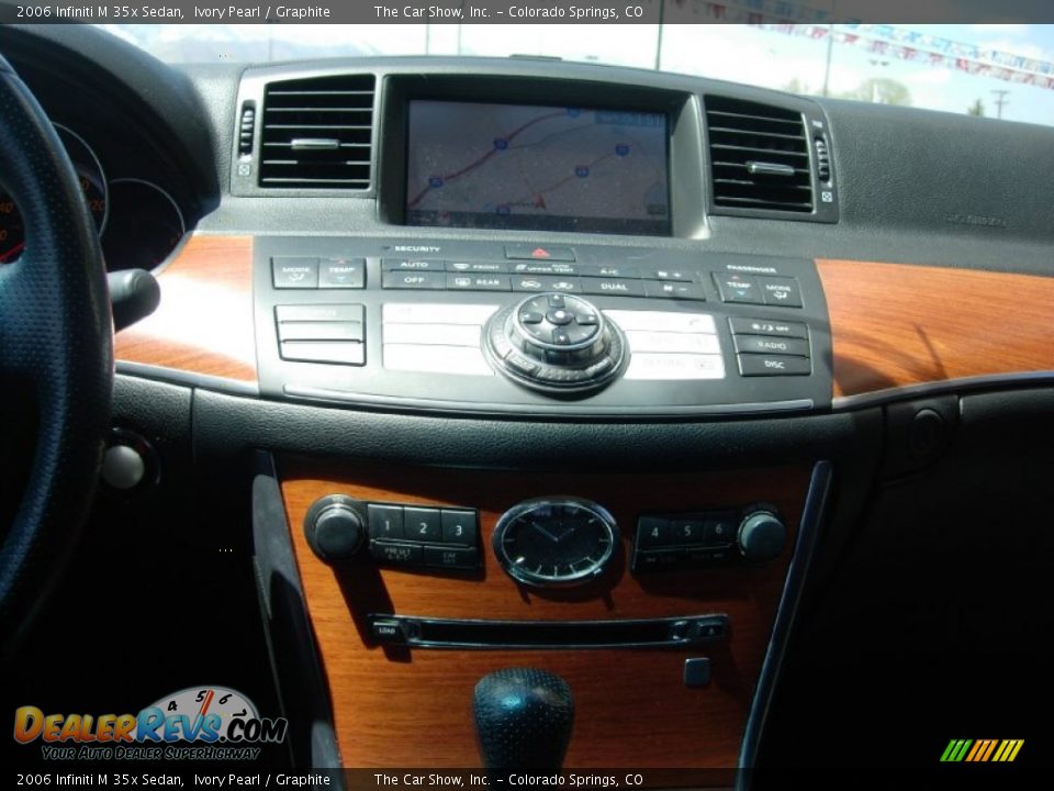 2006 Infiniti M 35x Sedan Ivory Pearl / Graphite Photo #18
