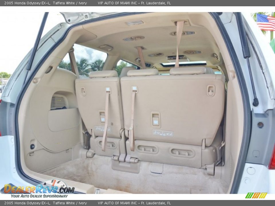 2005 Honda Odyssey EX-L Taffeta White / Ivory Photo #33