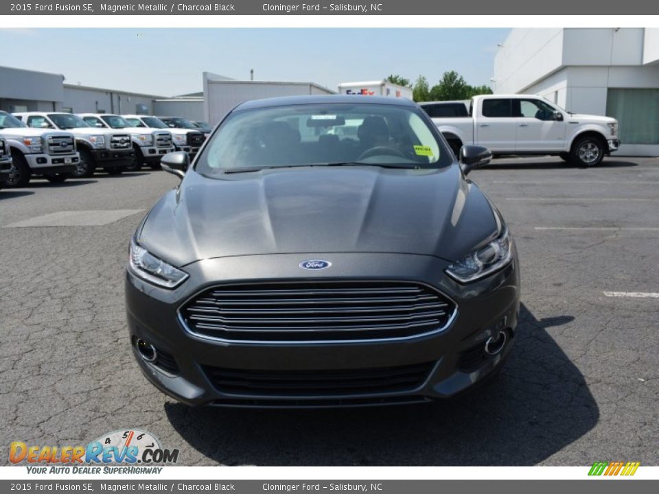2015 Ford Fusion SE Magnetic Metallic / Charcoal Black Photo #4