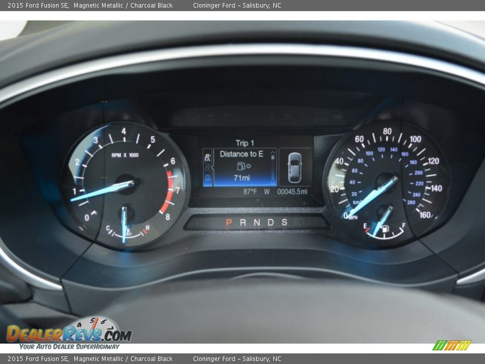 2015 Ford Fusion SE Magnetic Metallic / Charcoal Black Photo #17