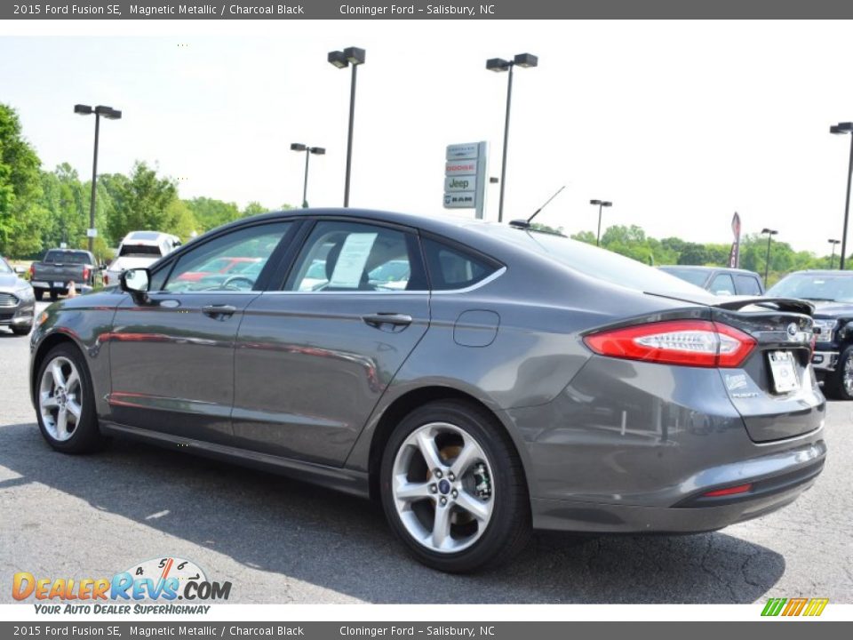 2015 Ford Fusion SE Magnetic Metallic / Charcoal Black Photo #20