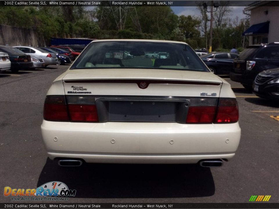 2002 Cadillac Seville SLS White Diamond / Neutral Shale Photo #5