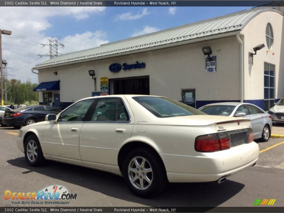 2002 Cadillac Seville SLS White Diamond / Neutral Shale Photo #6