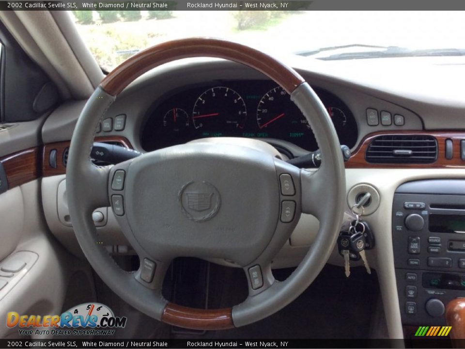 2002 Cadillac Seville SLS White Diamond / Neutral Shale Photo #14