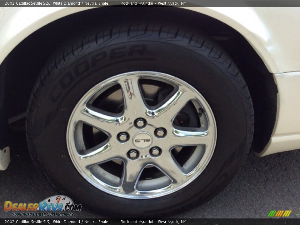 2002 Cadillac Seville SLS White Diamond / Neutral Shale Photo #26