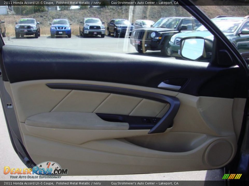2011 Honda Accord LX-S Coupe Polished Metal Metallic / Ivory Photo #9