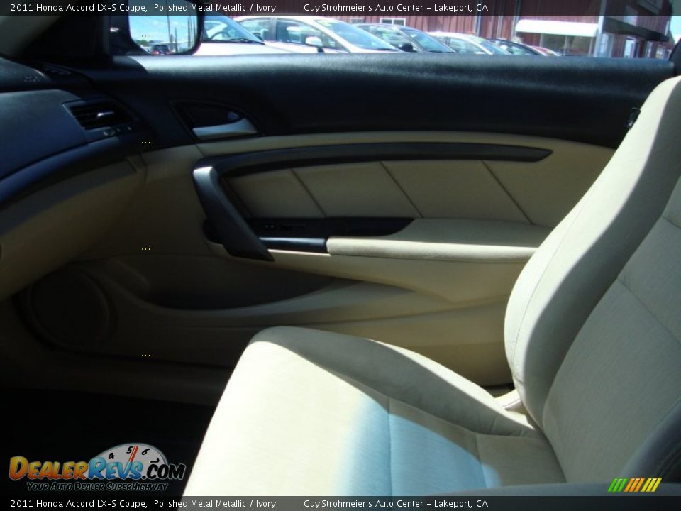2011 Honda Accord LX-S Coupe Polished Metal Metallic / Ivory Photo #16