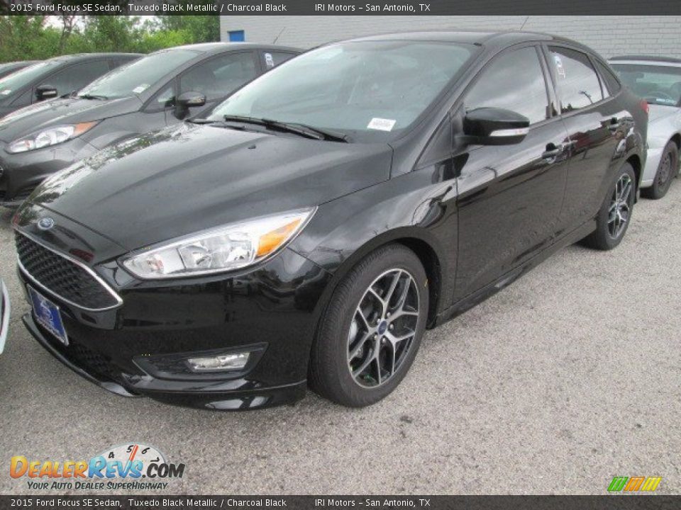 2015 Ford Focus SE Sedan Tuxedo Black Metallic / Charcoal Black Photo #31
