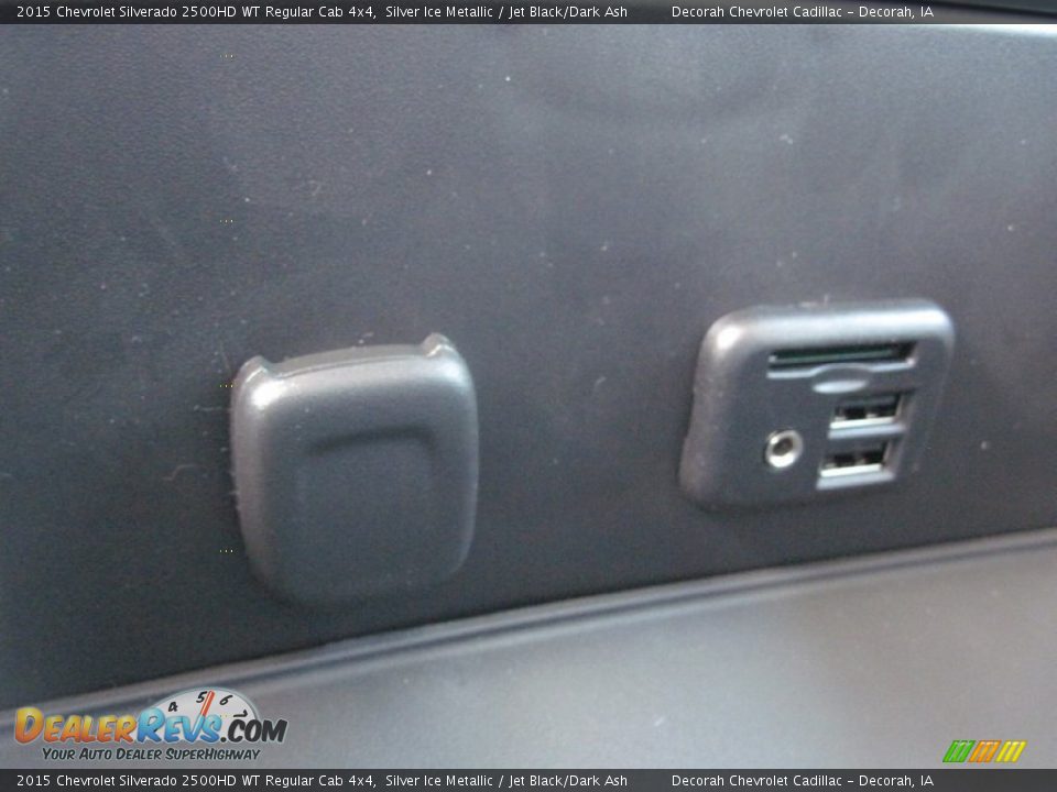 2015 Chevrolet Silverado 2500HD WT Regular Cab 4x4 Silver Ice Metallic / Jet Black/Dark Ash Photo #29