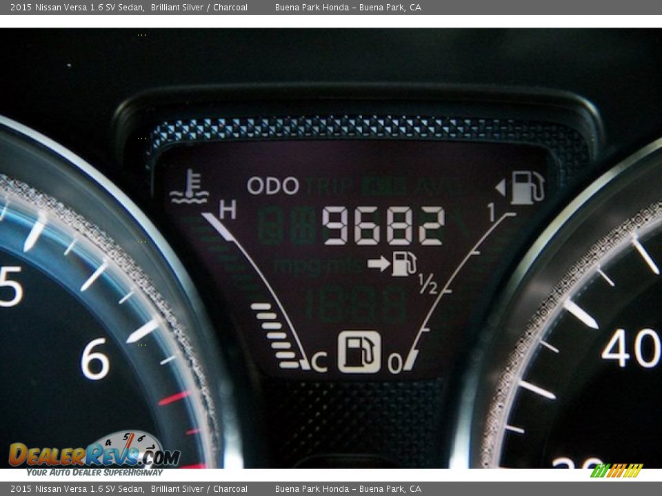 2015 Nissan Versa 1.6 SV Sedan Brilliant Silver / Charcoal Photo #6