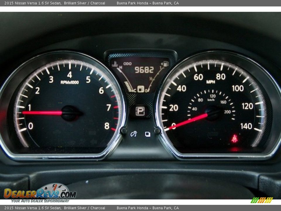 2015 Nissan Versa 1.6 SV Sedan Brilliant Silver / Charcoal Photo #19