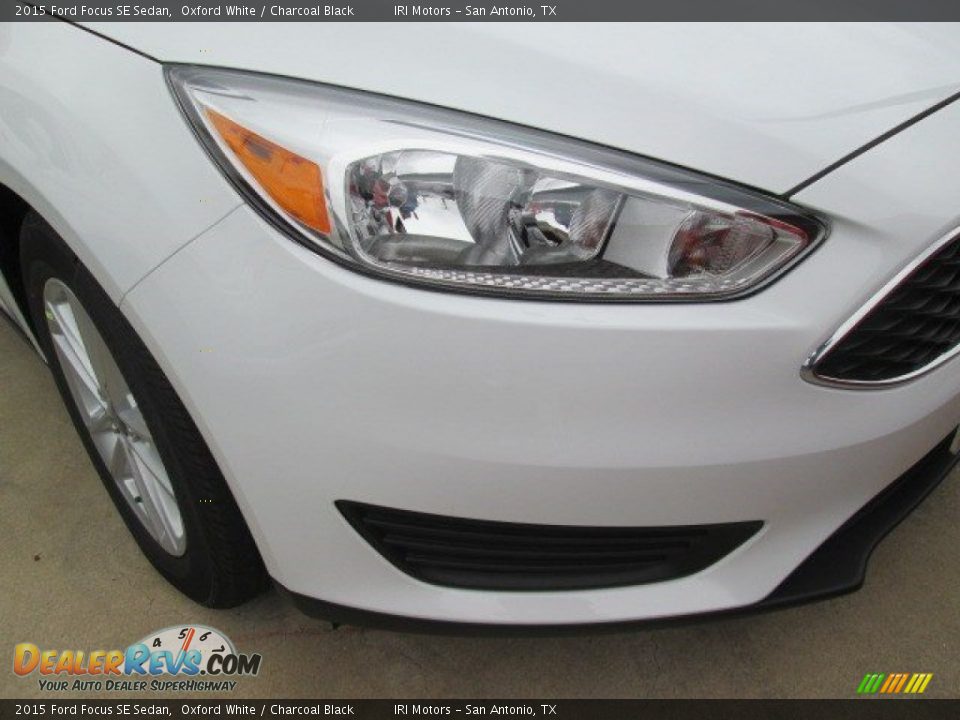 2015 Ford Focus SE Sedan Oxford White / Charcoal Black Photo #4