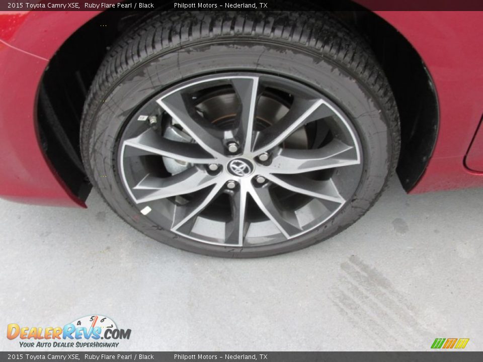 2015 Toyota Camry XSE Ruby Flare Pearl / Black Photo #11