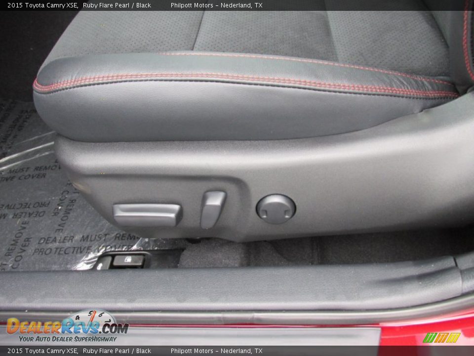 2015 Toyota Camry XSE Ruby Flare Pearl / Black Photo #22