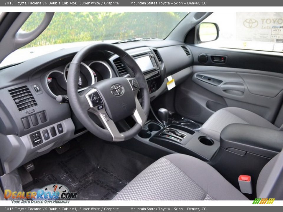 2015 Toyota Tacoma V6 Double Cab 4x4 Super White / Graphite Photo #5